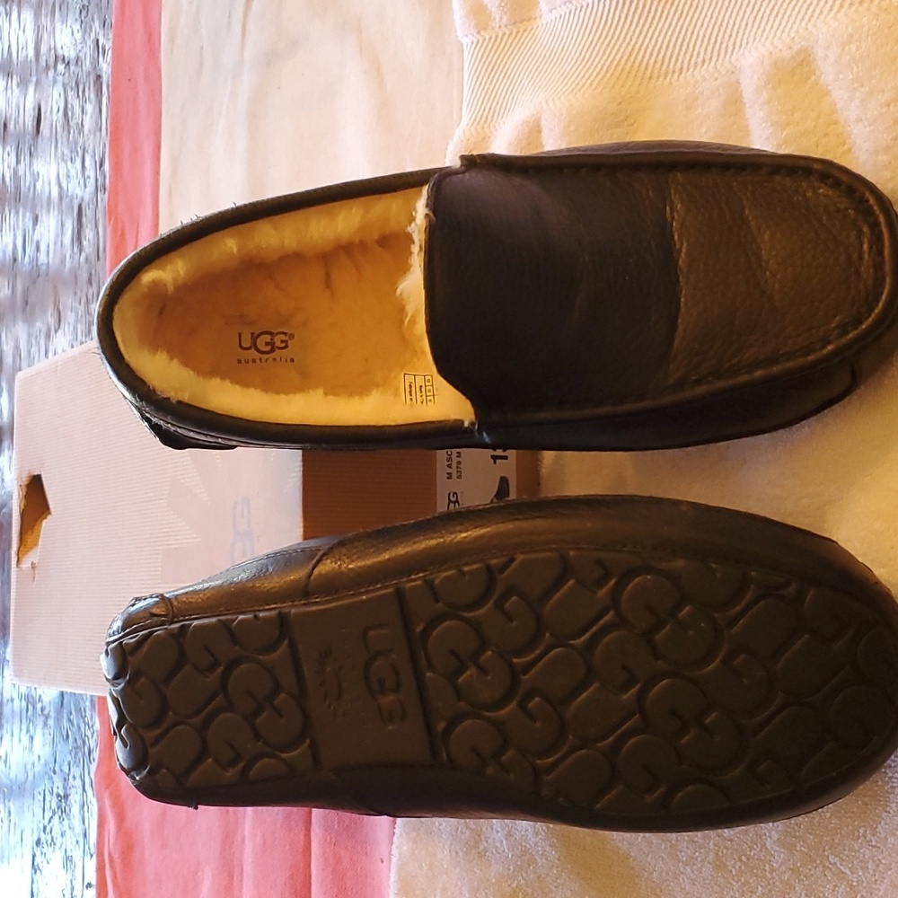 Mens UGG Ascot Slippers 13 - Black
